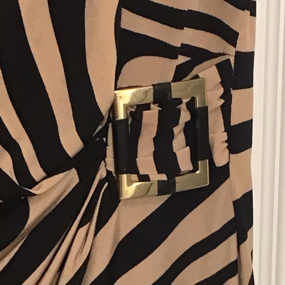 Tahari Arthur S Levine Black and Tan Dress Size 16W - Picture 5 of 13